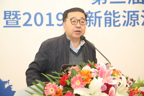 2,、（1）中國汽車技術研究中心情報所主任、總工程師 黃永和《政策導向促進市場競爭》.jpg